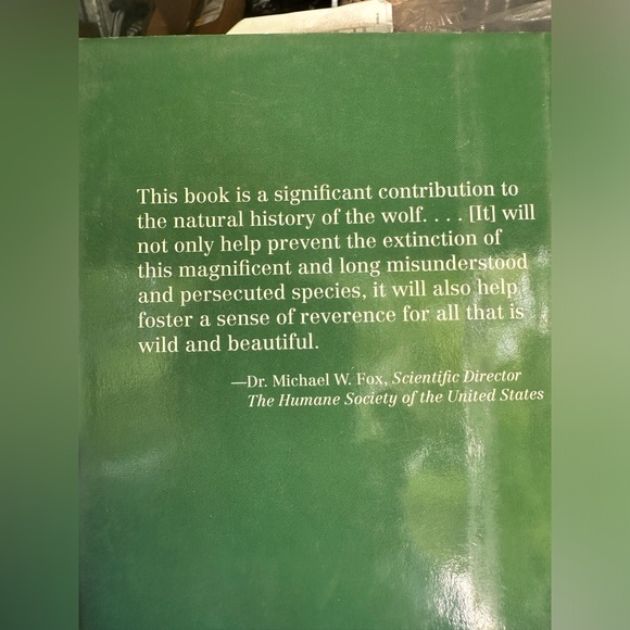 “In Praise Of Wolves” R. D Lawrence, Naturalist Hard Cover - Picture 6 of 6